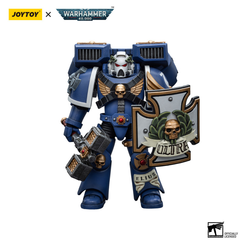Ultramarines Vanguard Veteran with Thunder Hammer and Storm Shield