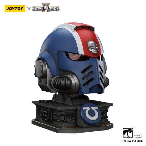 Ultramarines Lieutenant Titus' MkX Helmet & Display Stand