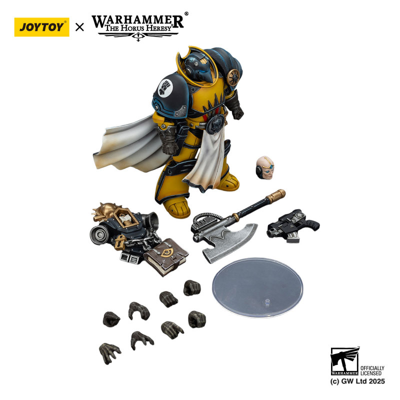 Imperial Fists Librarian Consul with Force Axe and Bolt Pistol