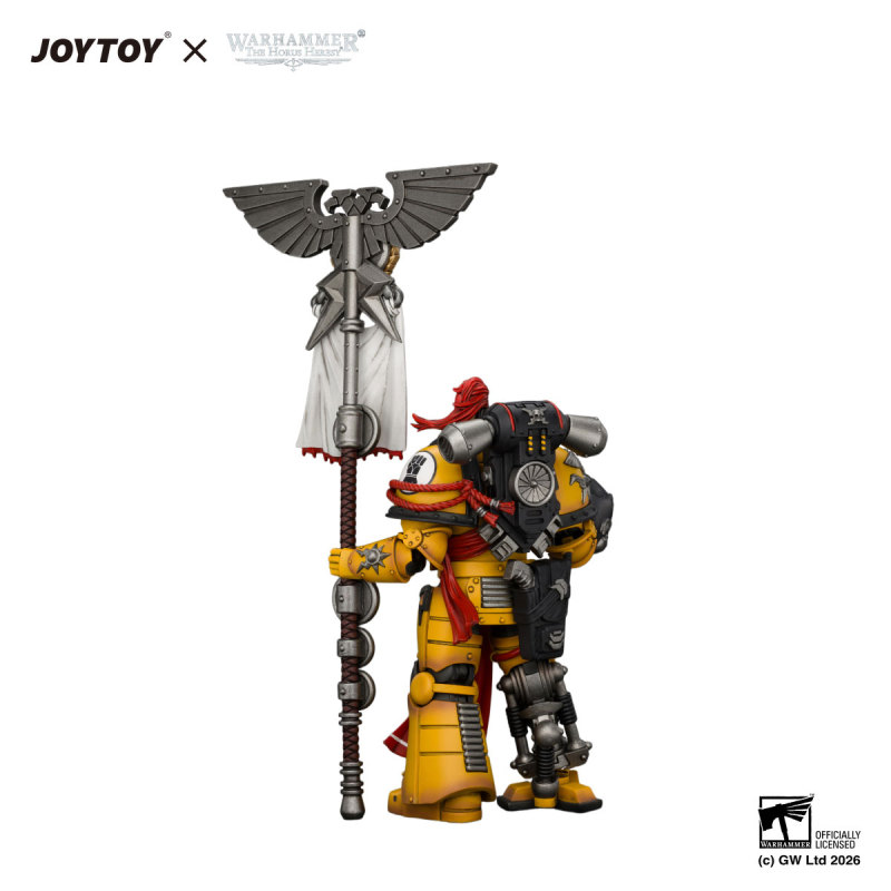 Imperial Fists Herald Consul with Icon of Allegiance, Bolt Pistol and Power Fist